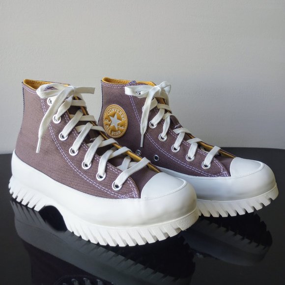 Converse Women's CTAS Lugged 2.0 HI Platform Canvas Sneaker in Lovely Squirrel - Picture 2 of 13